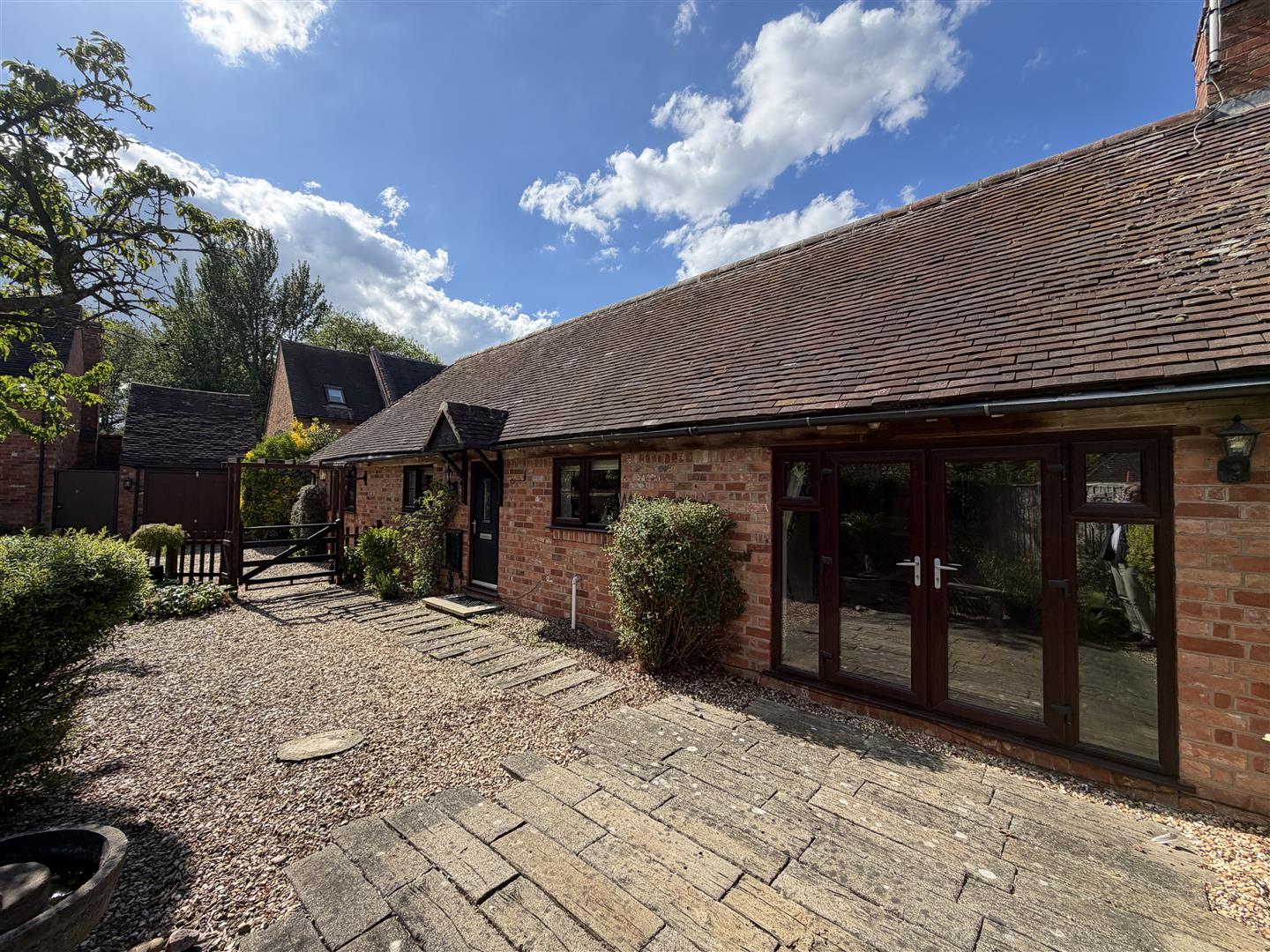 Sherbourne Court, Vicarage Lane, Sherbourne, Nr Warwick 3